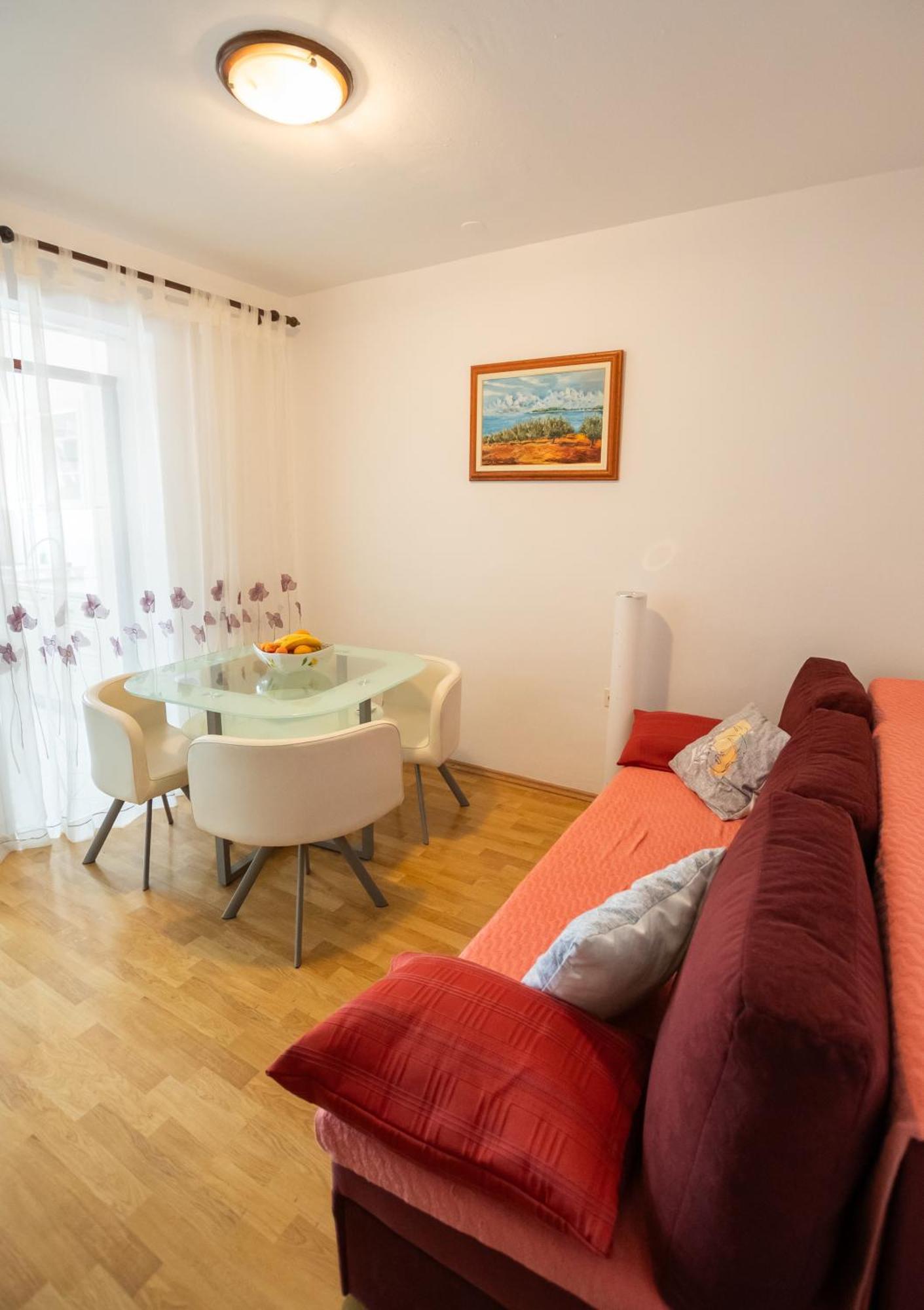Apartments Mira 645 بوريتش المظهر الخارجي الصورة